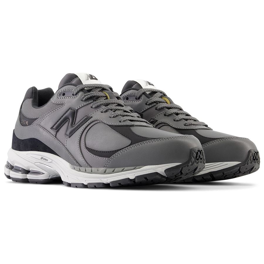 M2002R sneakers da uomo New Balance | M2002RVG